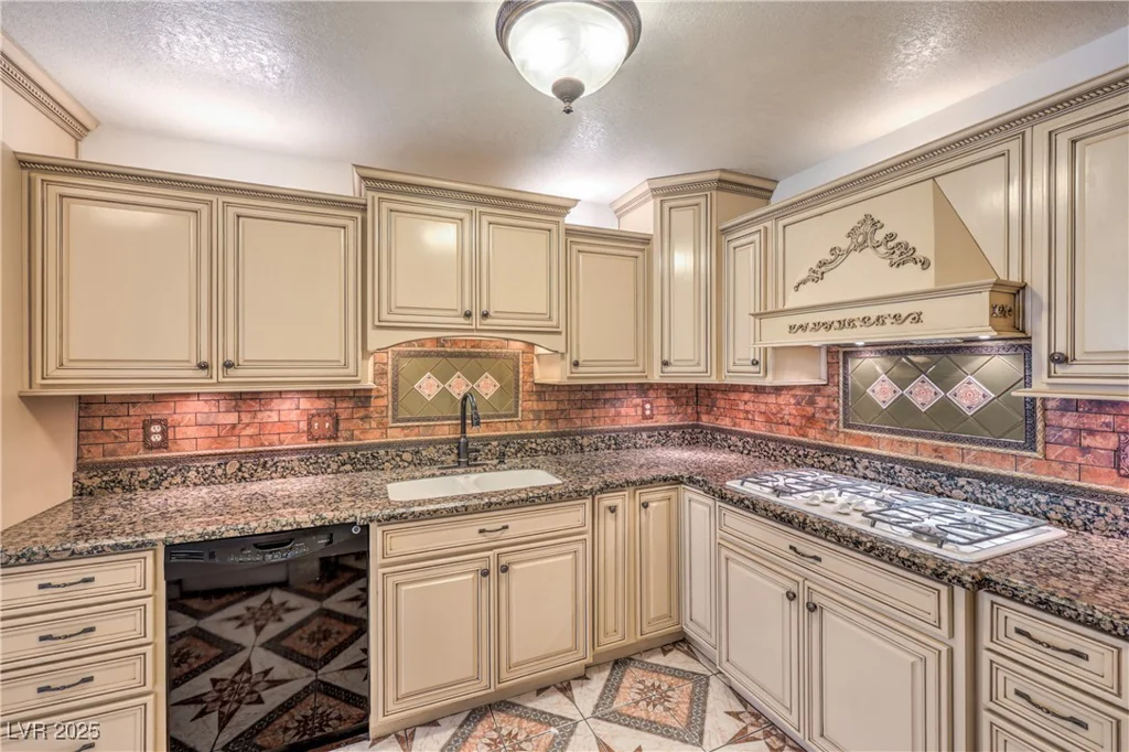 4043 Chalfont, Las Vegas, NV 89121
