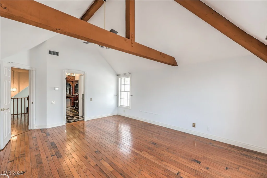 4043 Chalfont, Las Vegas, NV 89121
