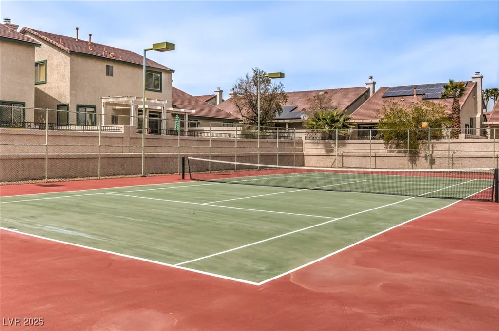 4043 Chalfont, Las Vegas, NV 89121