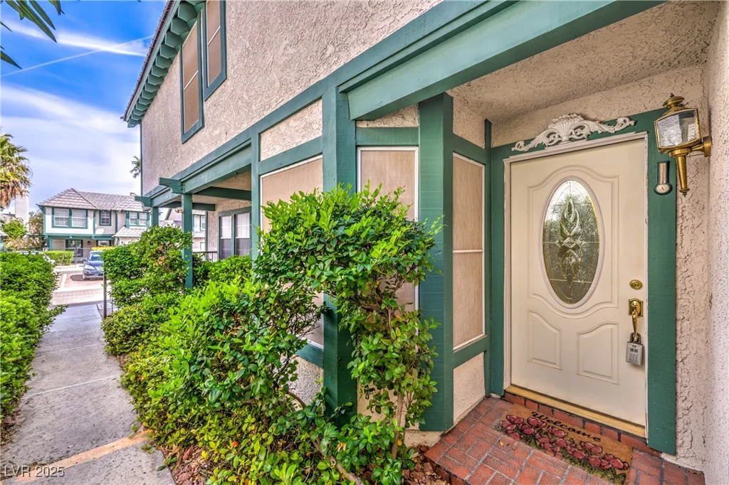 4043 Chalfont, Las Vegas, NV 89121