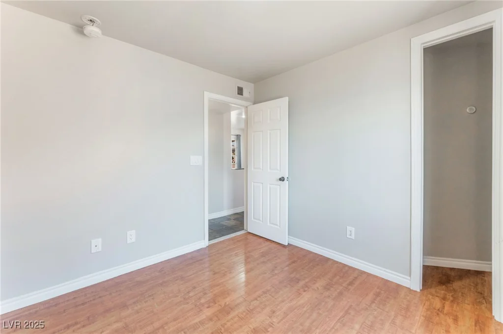 6213 Burgundy, Las Vegas, NV 89107