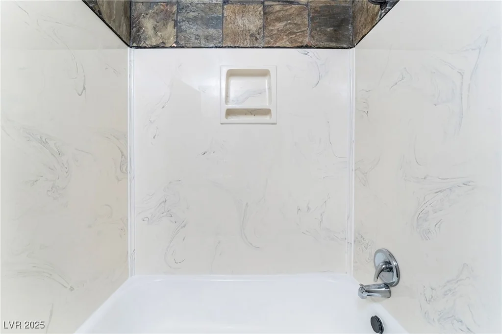 6213 Burgundy, Las Vegas, NV 89107