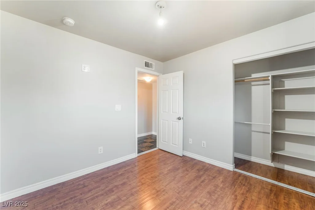 6213 Burgundy, Las Vegas, NV 89107