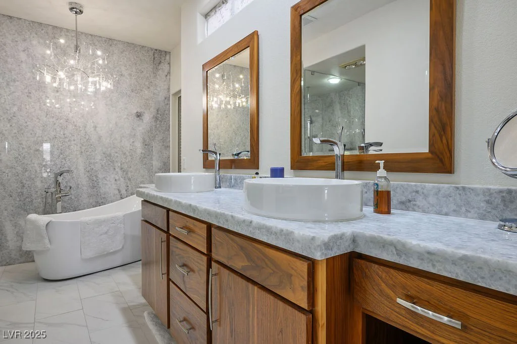 2729 Echo Mesa, Las Vegas, NV 89134