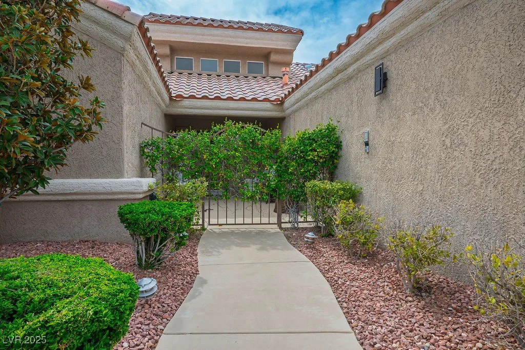 2729 Echo Mesa, Las Vegas, NV 89134