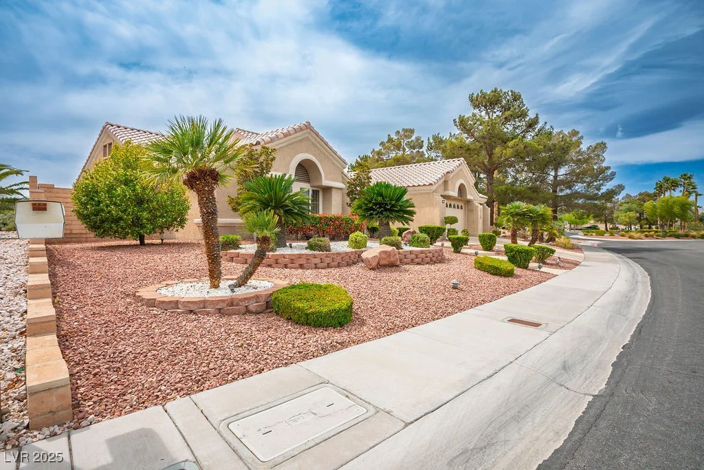 2729 Echo Mesa, Las Vegas, NV 89134