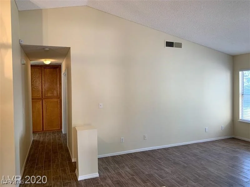 6632 Coastal Breeze, Las Vegas, NV 89108