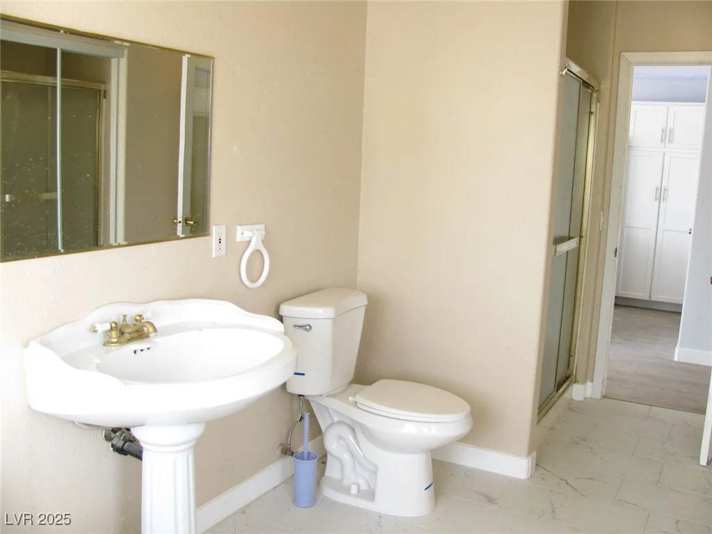 861 McMurray, Pahrump, NV 89060
