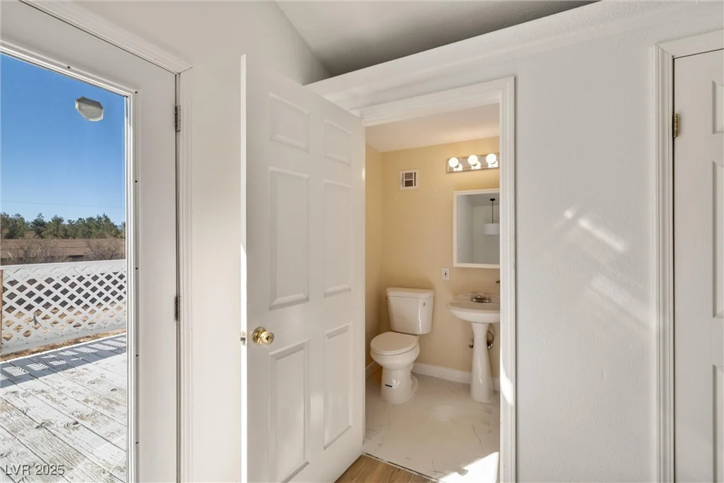 861 McMurray, Pahrump, NV 89060