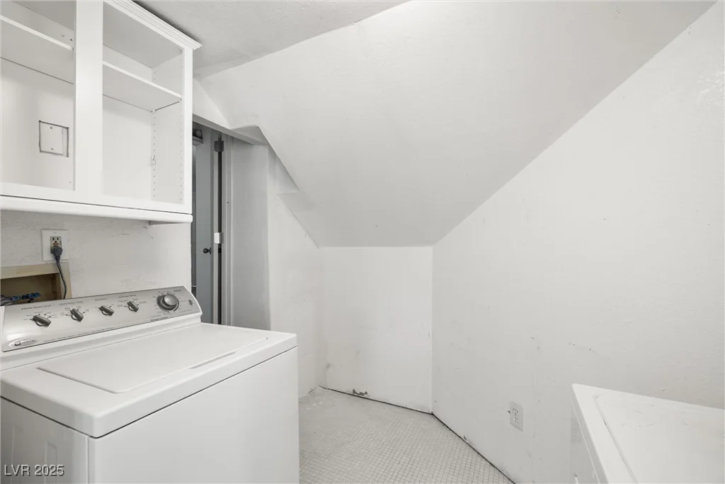 861 McMurray, Pahrump, NV 89060