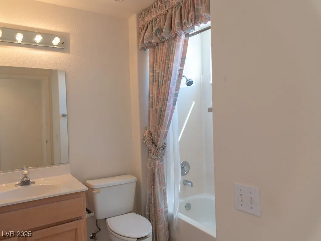 11009 Hawk Valley, Las Vegas, NV 89134