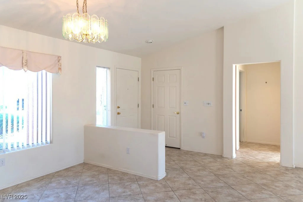 11009 Hawk Valley, Las Vegas, NV 89134