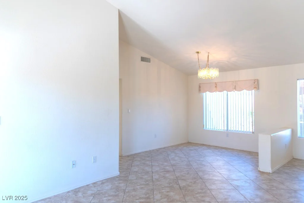 11009 Hawk Valley, Las Vegas, NV 89134