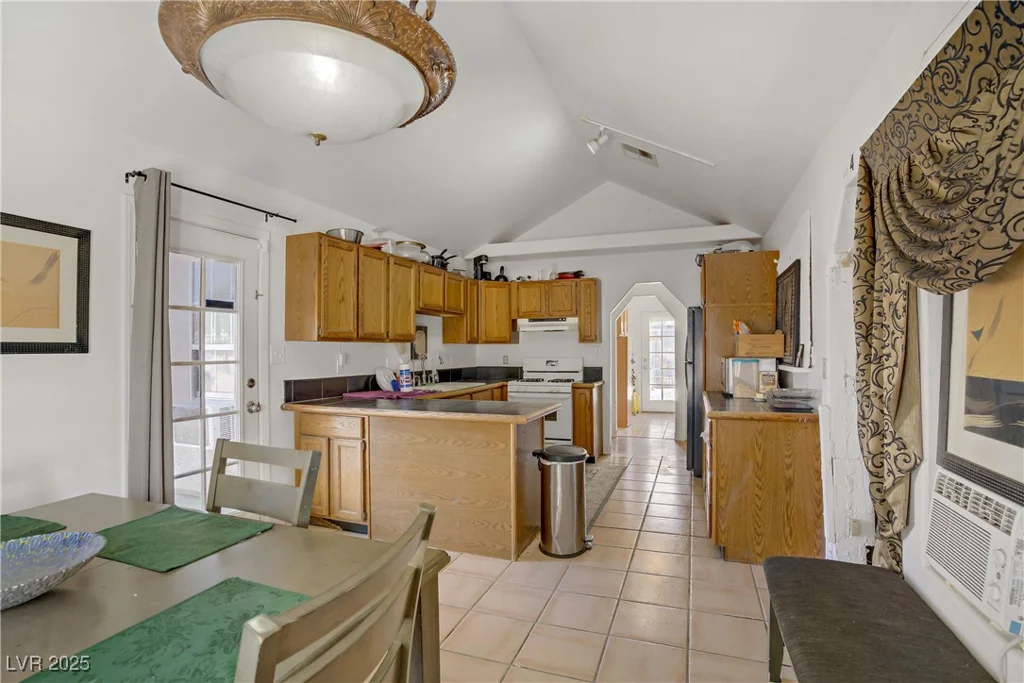 4838 Tioga, Las Vegas, NV 89149