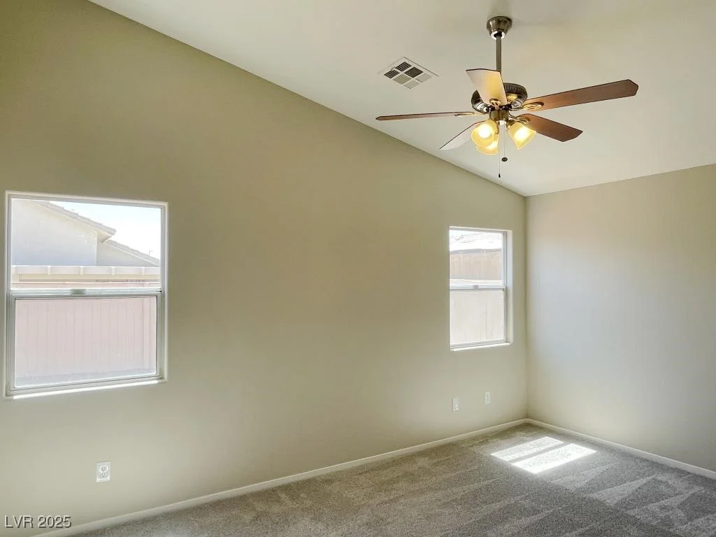 1907 Thunder Storm, North Las Vegas, NV 89032