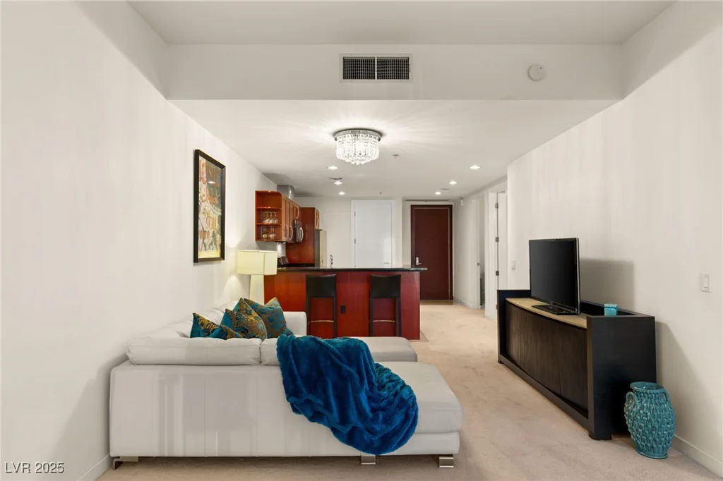 4575 Dean Martin, Las Vegas, NV 89103