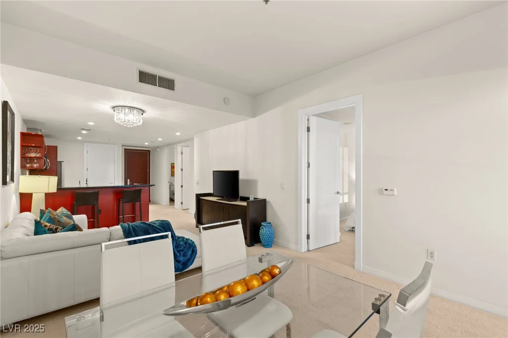 4575 Dean Martin, Las Vegas, NV 89103
