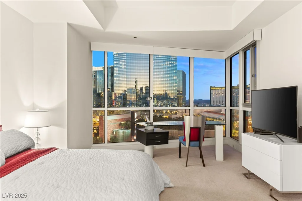 4575 Dean Martin, Las Vegas, NV 89103