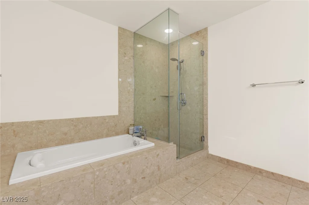 4575 Dean Martin, Las Vegas, NV 89103