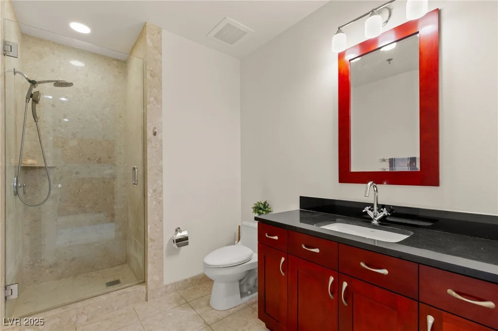 4575 Dean Martin, Las Vegas, NV 89103