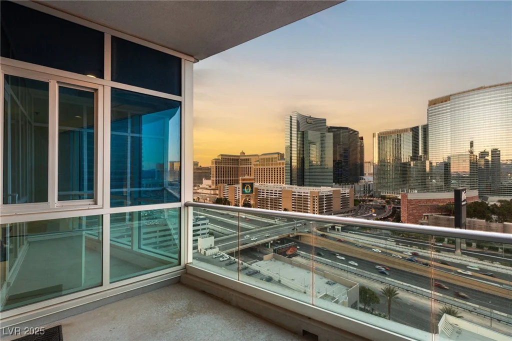 4575 Dean Martin, Las Vegas, NV 89103