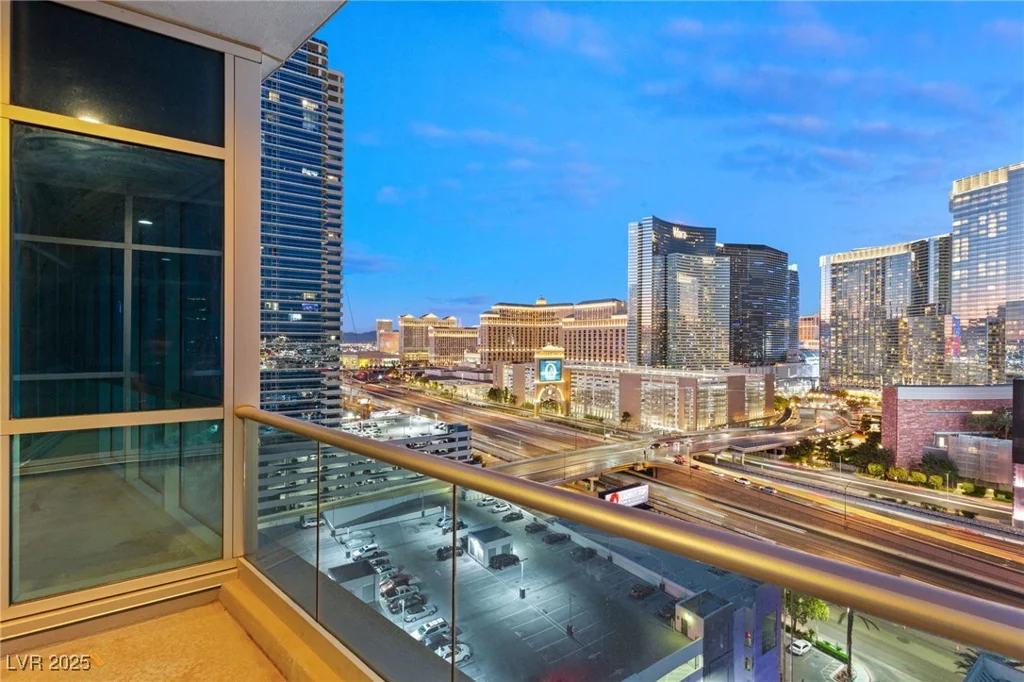 4575 Dean Martin, Las Vegas, NV 89103