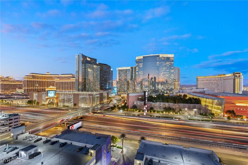 4575 Dean Martin, Las Vegas, NV 89103