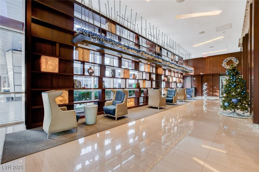 4575 Dean Martin, Las Vegas, NV 89103