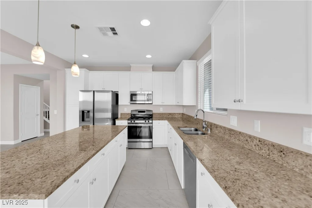 5832 Sleepy Willow, Las Vegas, NV 89148
