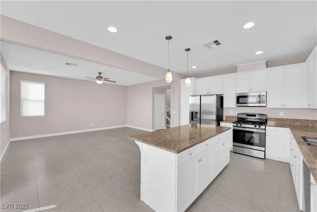 5832 Sleepy Willow, Las Vegas, NV 89148