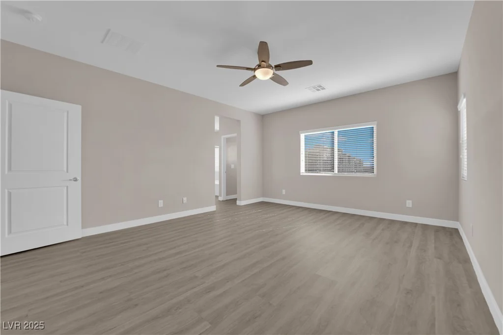 5832 Sleepy Willow, Las Vegas, NV 89148