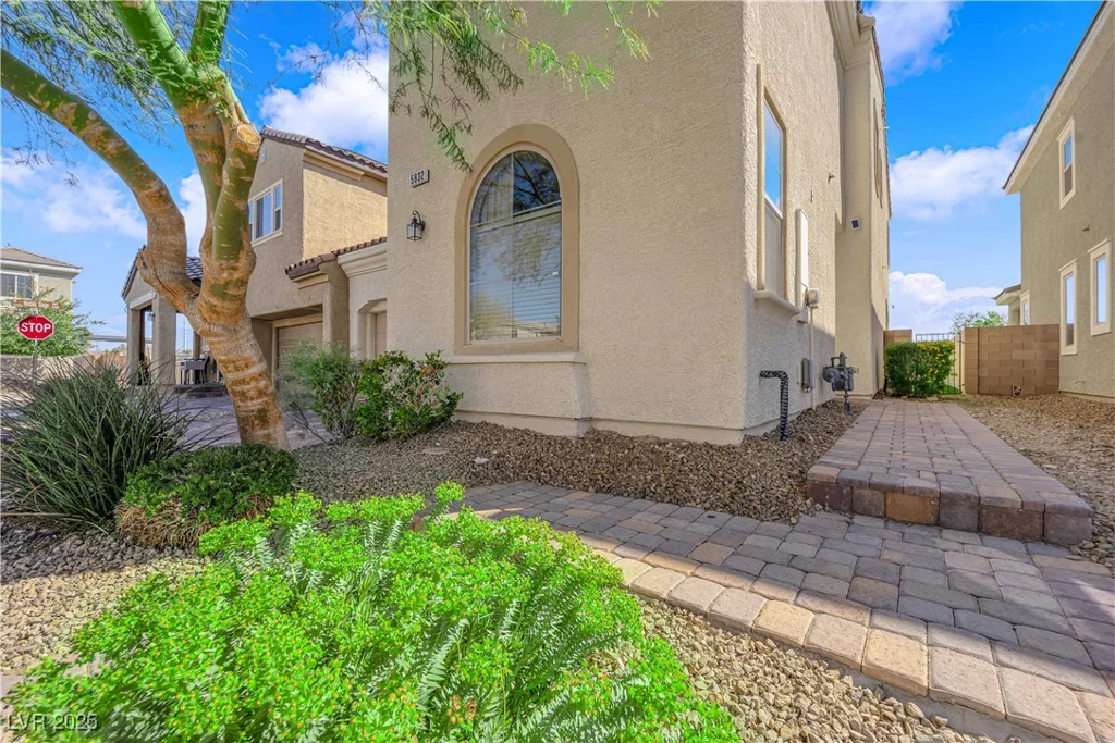 5832 Sleepy Willow, Las Vegas, NV 89148