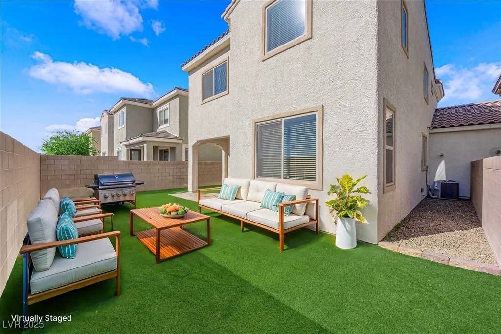 5832 Sleepy Willow, Las Vegas, NV 89148