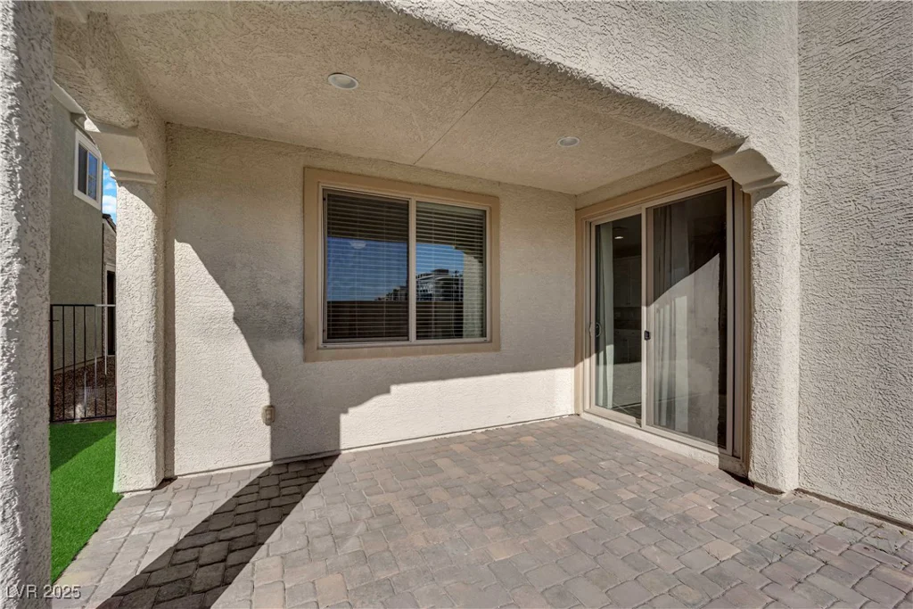 5832 Sleepy Willow, Las Vegas, NV 89148