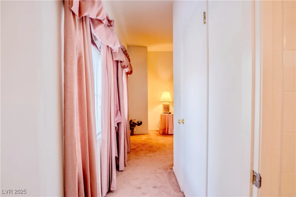 5415 Harmon, Las Vegas, NV 89103