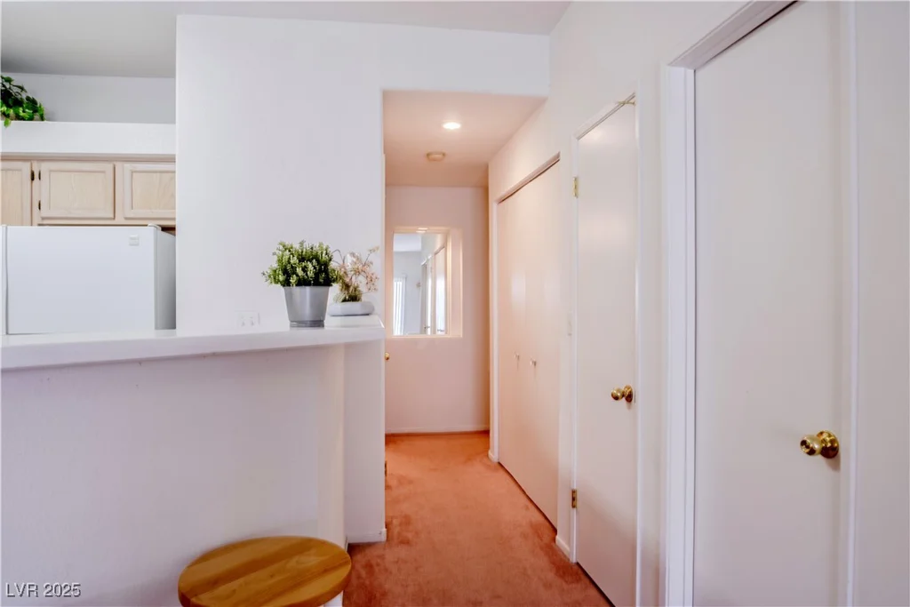 5415 Harmon, Las Vegas, NV 89103