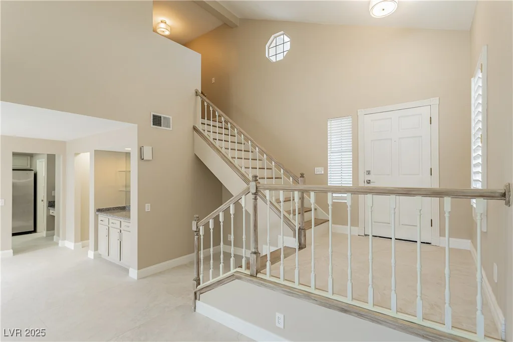 9004 Crystal Glass, Las Vegas, NV 89117