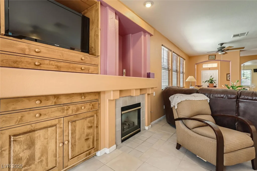 1375 Gran Vista, Henderson, NV 89012