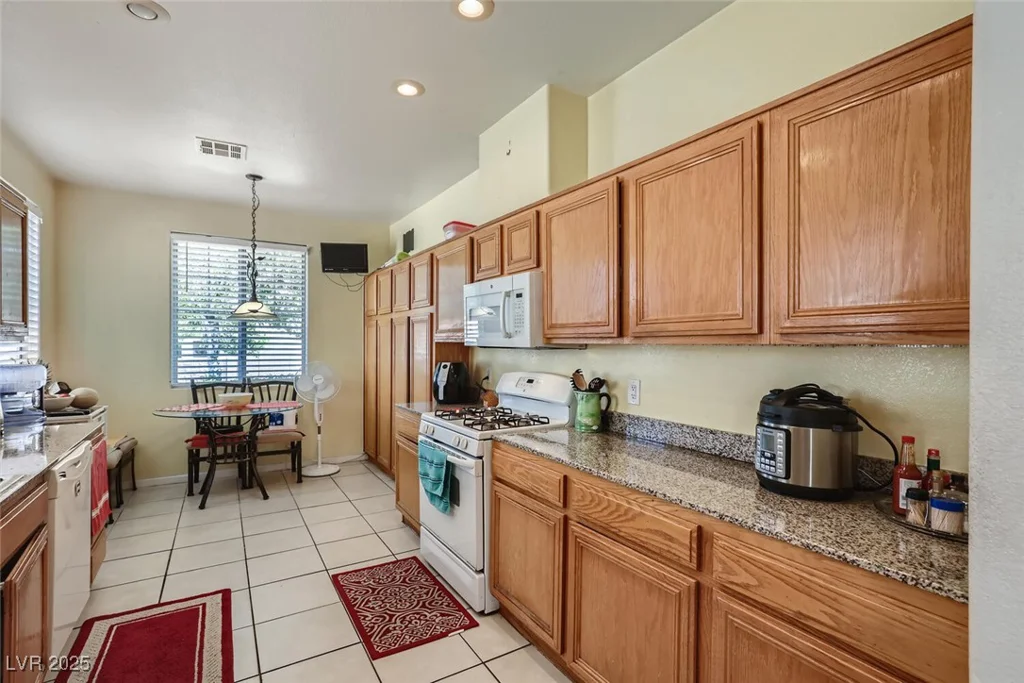 1375 Gran Vista, Henderson, NV 89012