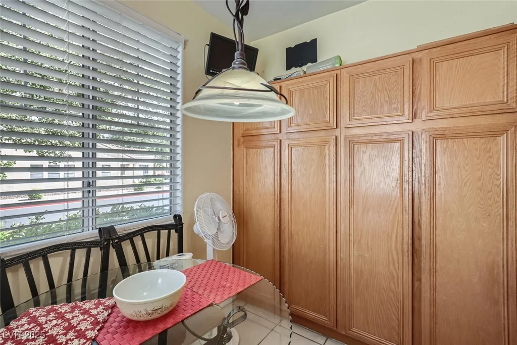 1375 Gran Vista, Henderson, NV 89012