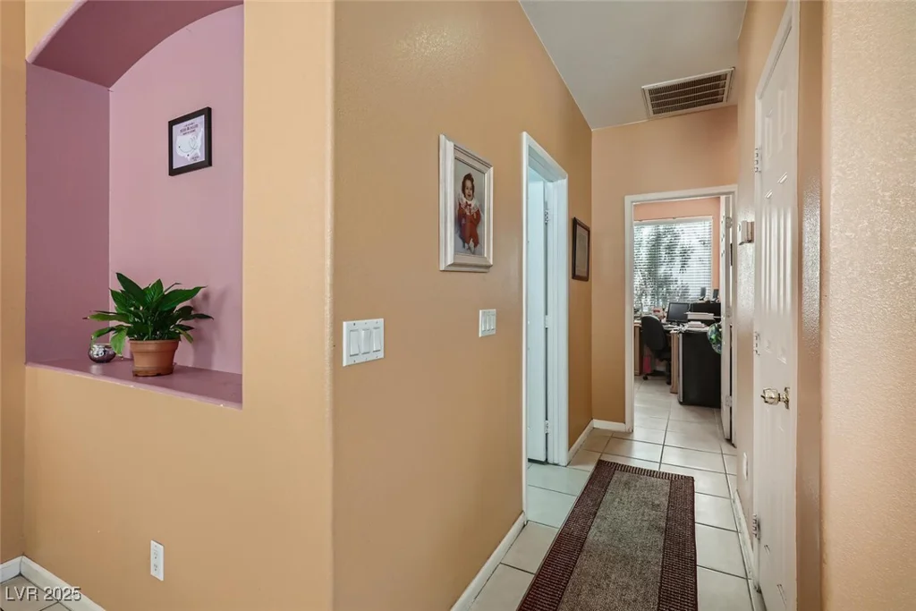1375 Gran Vista, Henderson, NV 89012