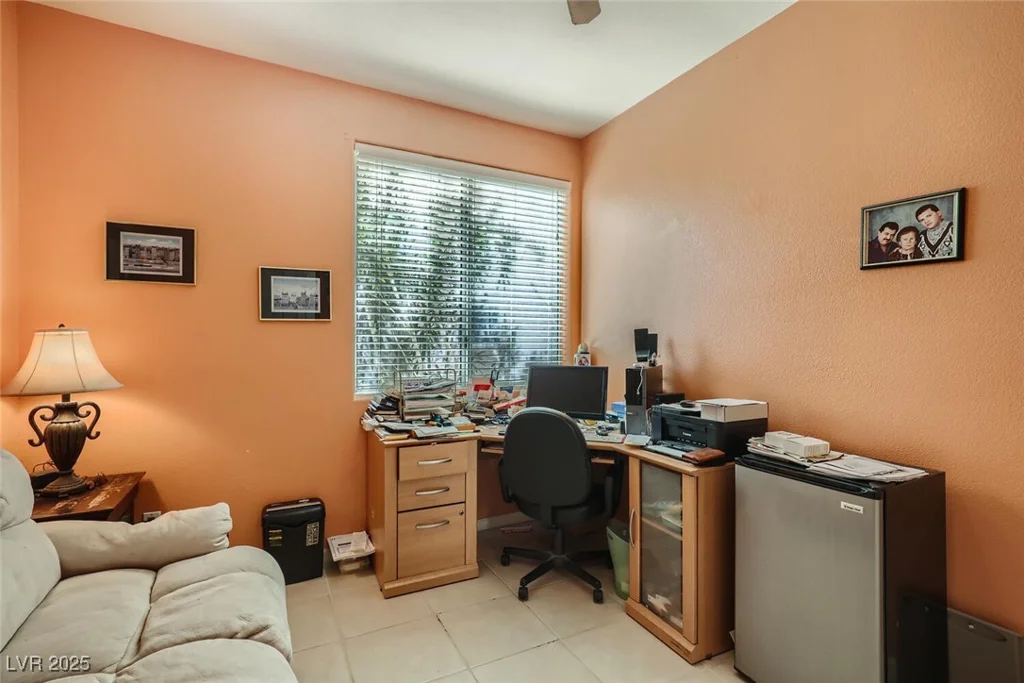1375 Gran Vista, Henderson, NV 89012