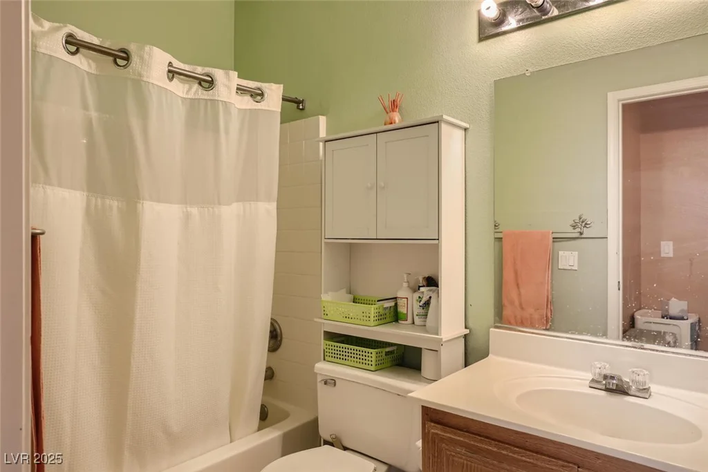 1375 Gran Vista, Henderson, NV 89012