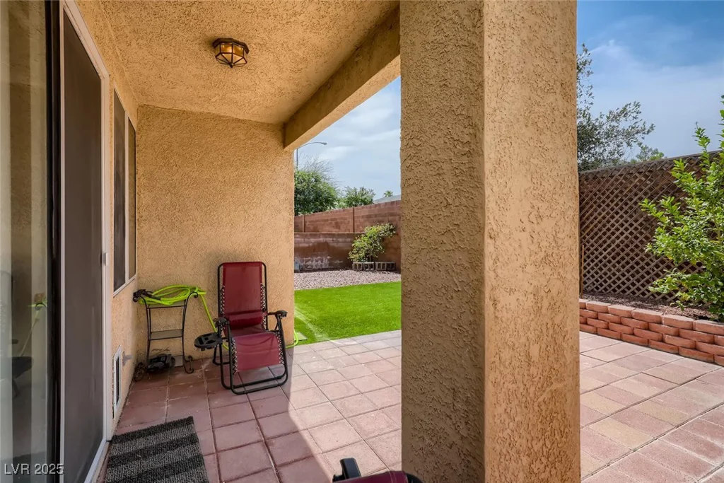 1375 Gran Vista, Henderson, NV 89012