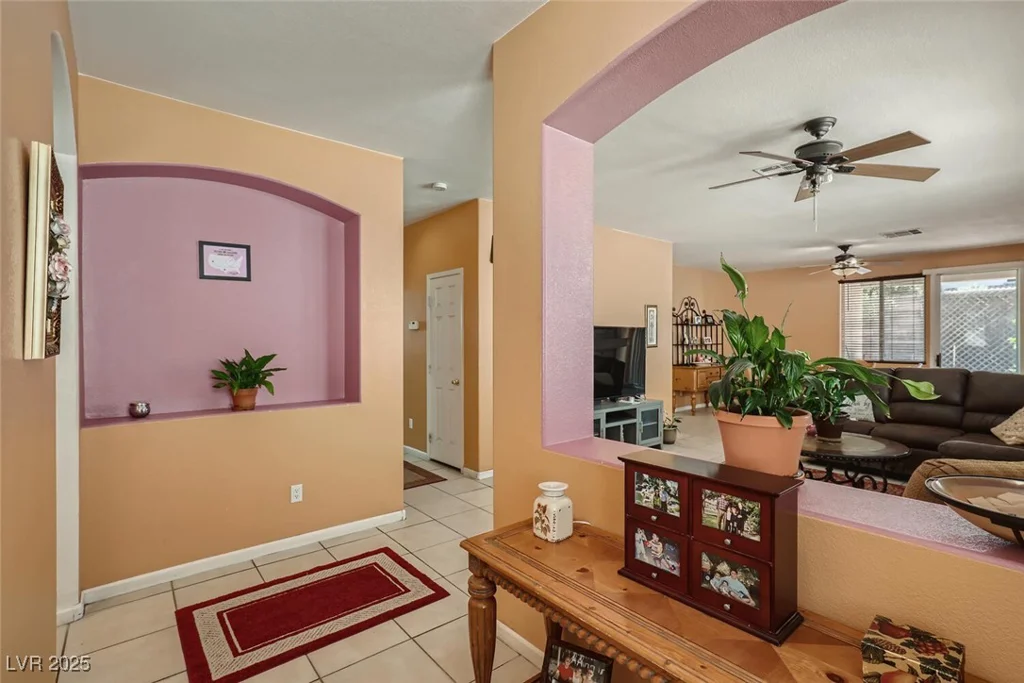 1375 Gran Vista, Henderson, NV 89012
