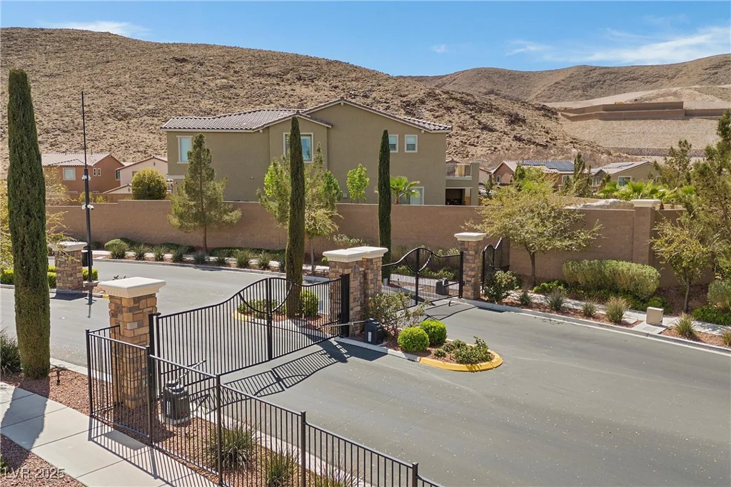 3428 Royal Calloway, Las Vegas, NV 89141