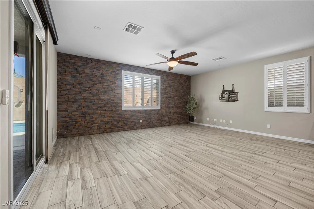 3428 Royal Calloway, Las Vegas, NV 89141