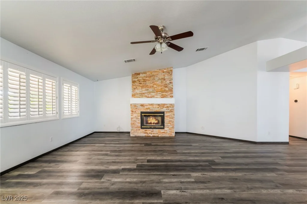 5217 Cold River, Las Vegas, NV 89130