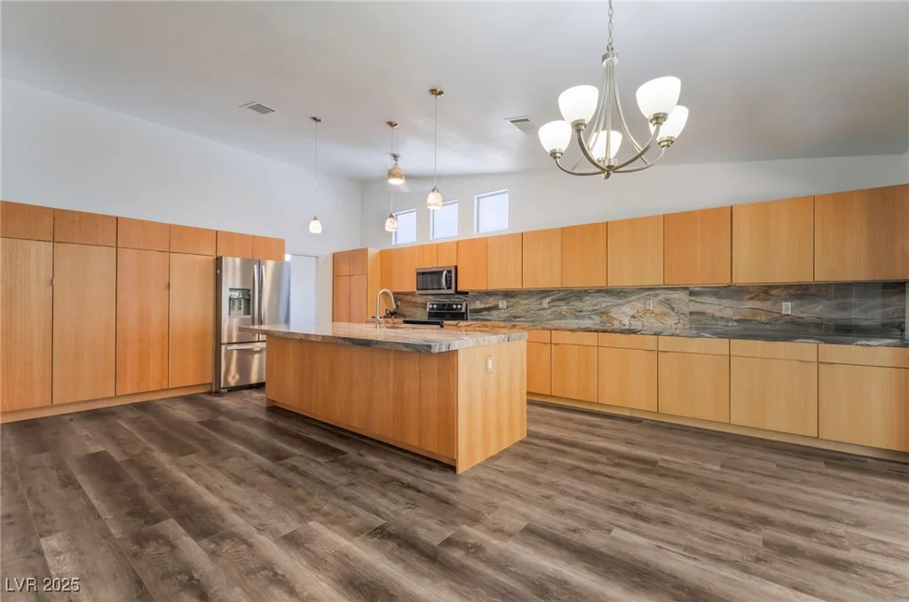 5217 Cold River, Las Vegas, NV 89130