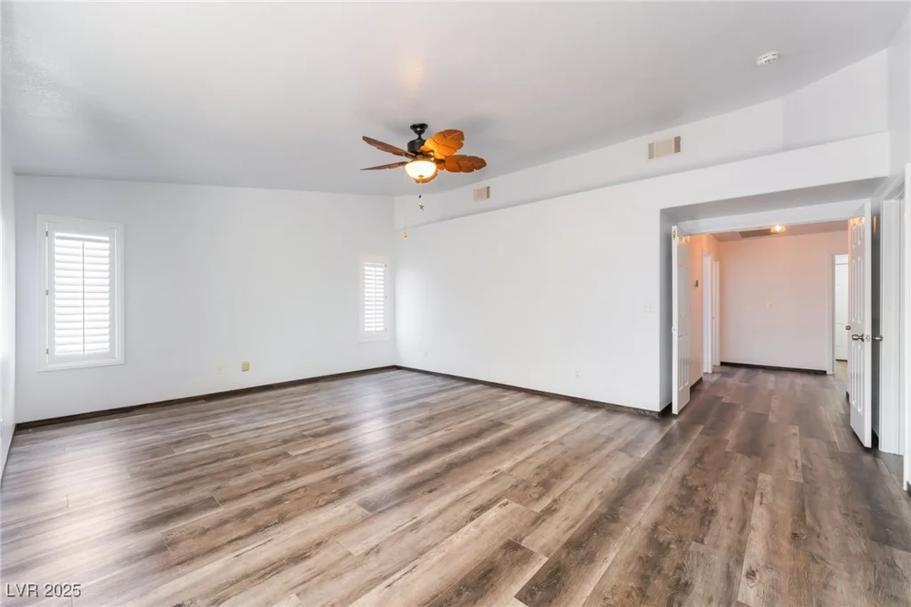 5217 Cold River, Las Vegas, NV 89130